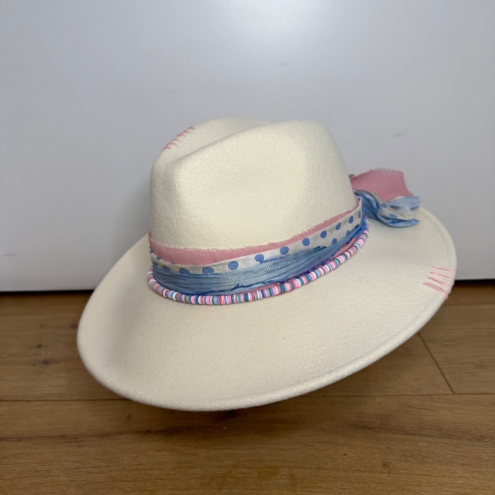 White wool fedora hat